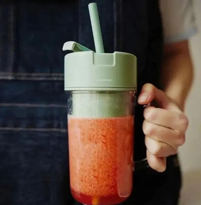 Portable Blender & Smoothie Maker with Built-In Straw